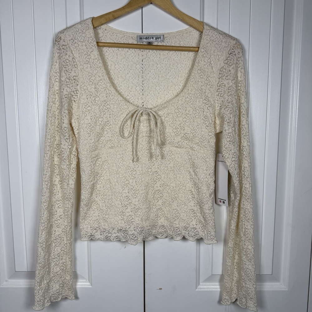 Madden Girl Women's XL Cream Flare Sleeve Cinched Neck Lace Y2K Slim Fit Top New
